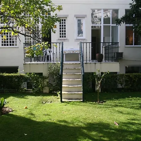 Sparkling 4 Bedroom Apartment In Lisbon Appartamento *